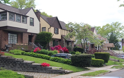 Four Tips To Guide Your Briarwood Real Estate Purchase This Spring