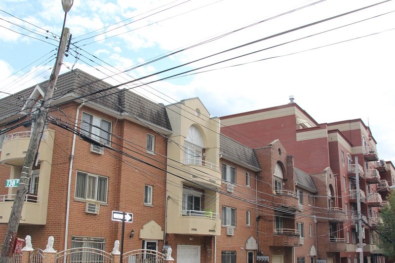 Living in Briarwood Apartment Rentals: Be the Neighbor That Everyone Loves!