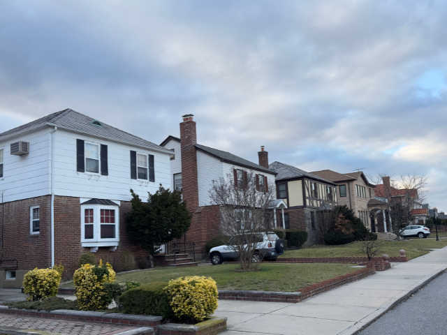Dream Home Finder in Fresh Meadows